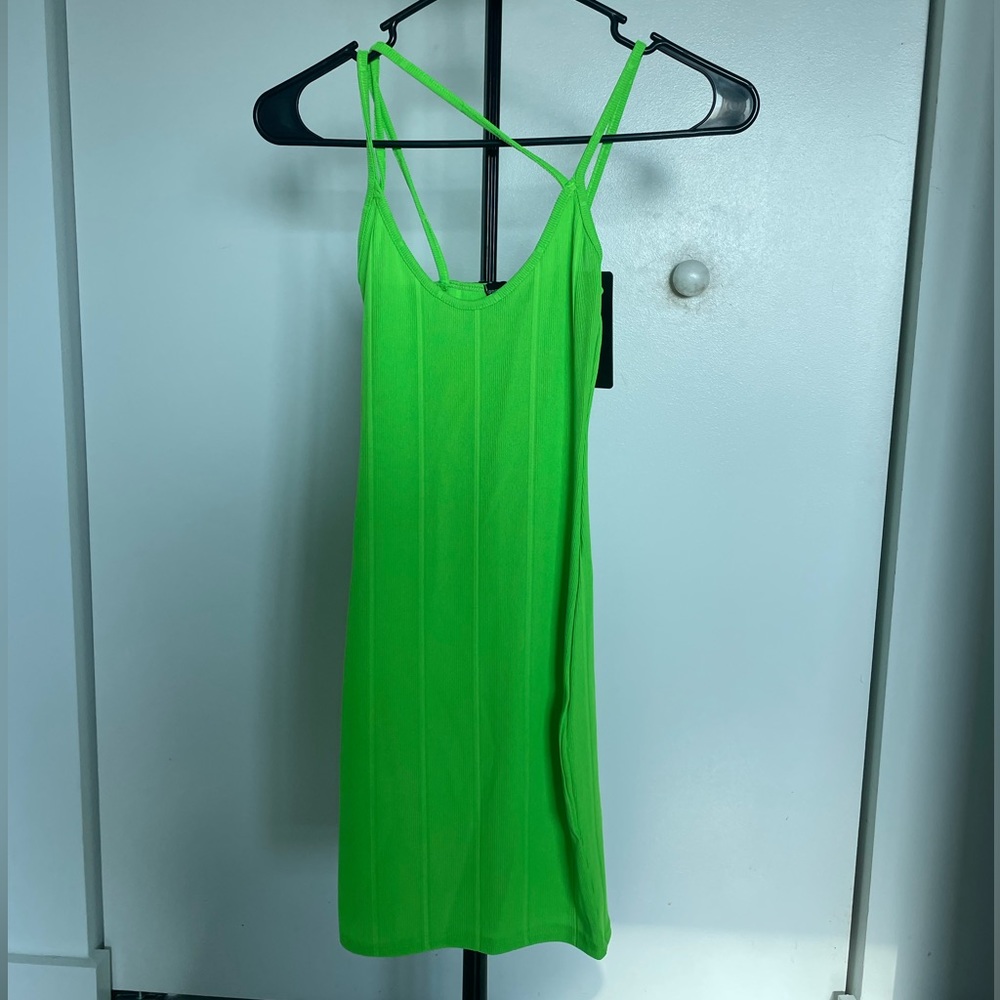 PRETTYLITTLETHING Lime green bodycon dress